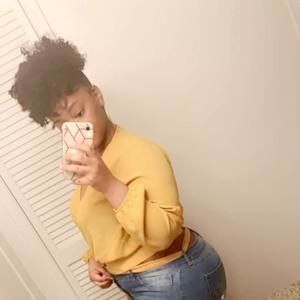 Meet your Posher, Alexus